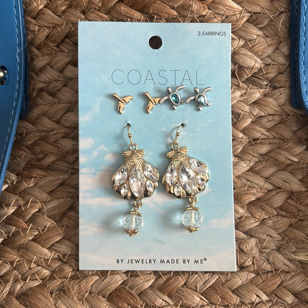 NWT Seashell Beach Set of 3 Earrings - drop + 2 studs
